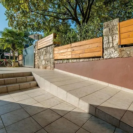 A Window On Apartment Rovinj