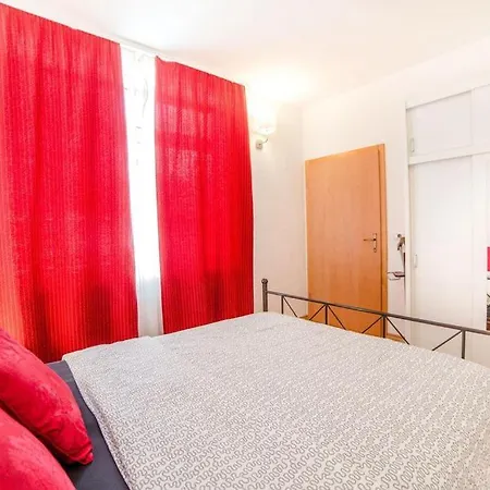 Apartman A Window On *