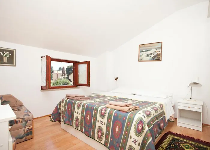 A Window On 아파트 *