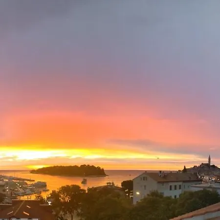 Appartement A Window On *